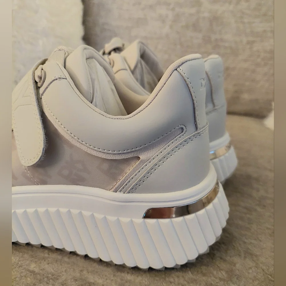 DKNY Loami Wedge Sneaker (color:"Bone") Size 8 NIB - Picture 7 of 12